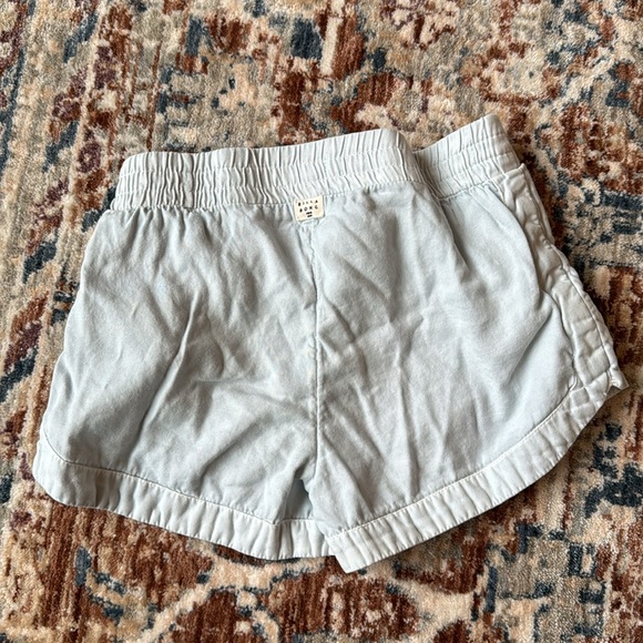 Billabong • Girls Pull On Jean Shorts - Picture 2 of 4